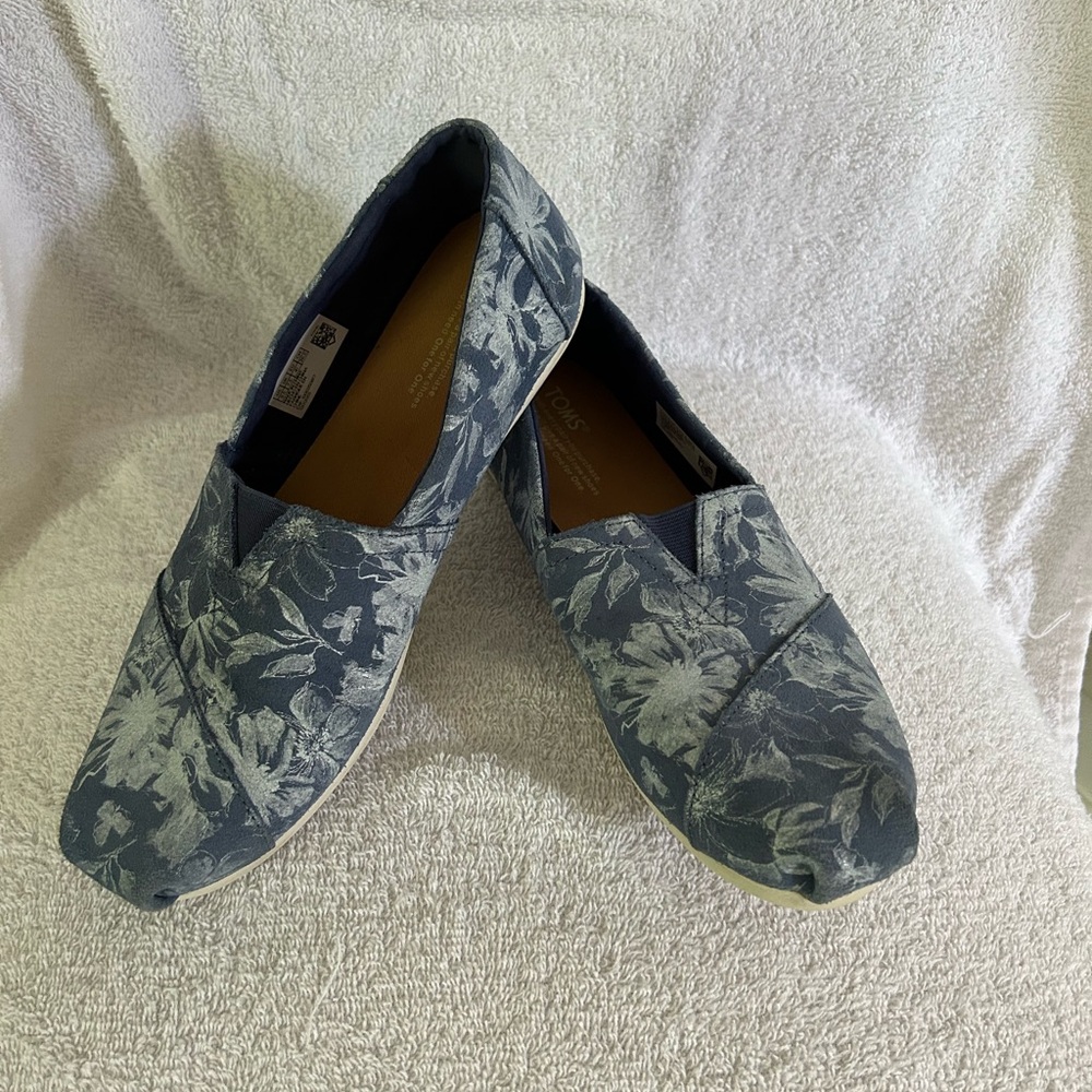 Toms Blue Flats Casual Slip-On